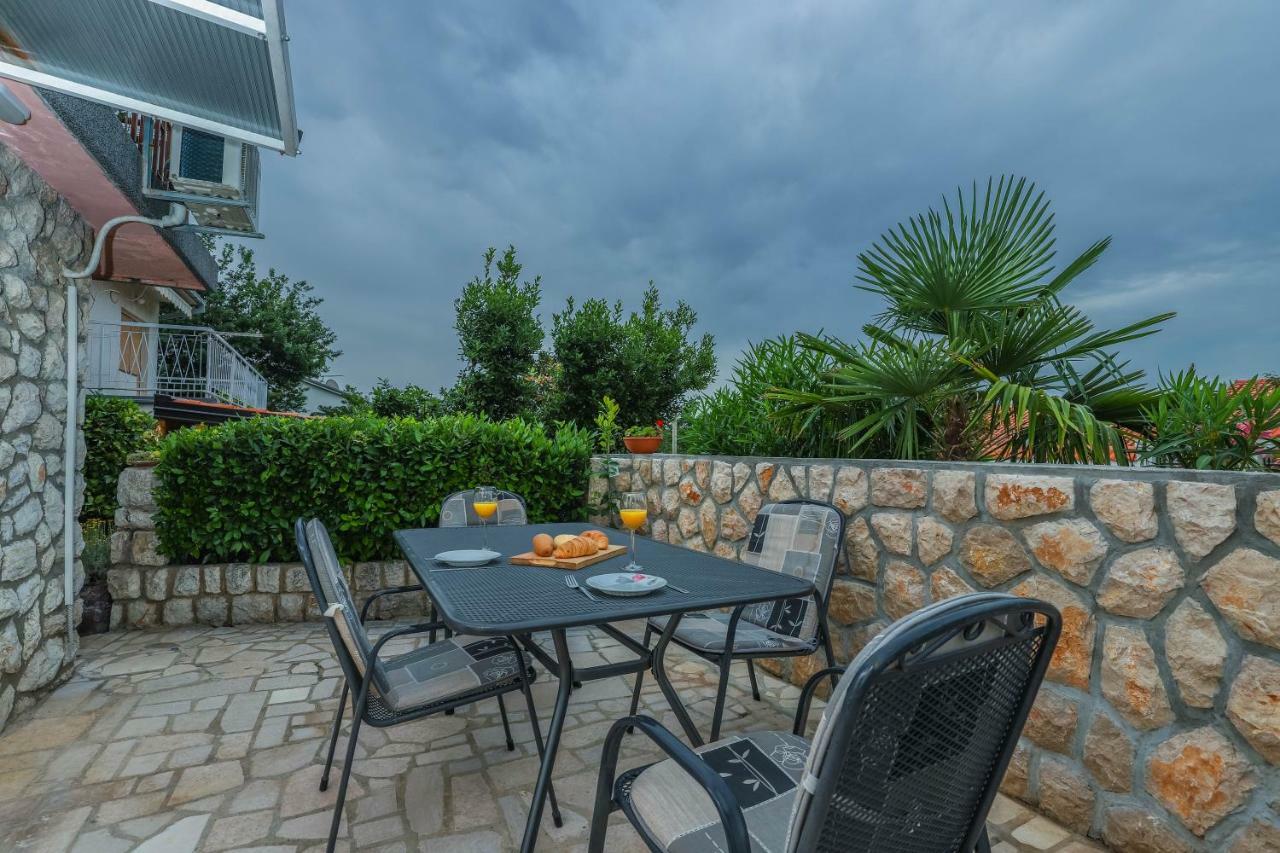 Apartment Lisinski Crikvenica Esterno foto