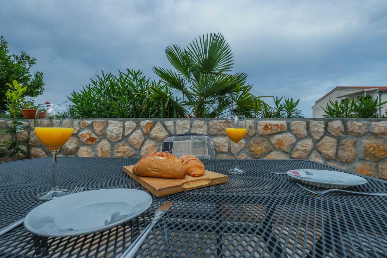 Apartment Lisinski Crikvenica Esterno foto